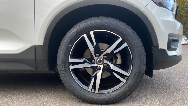 Volvo Xc40 1.5 T3 [163] R DESIGN 5dr Petrol Estate